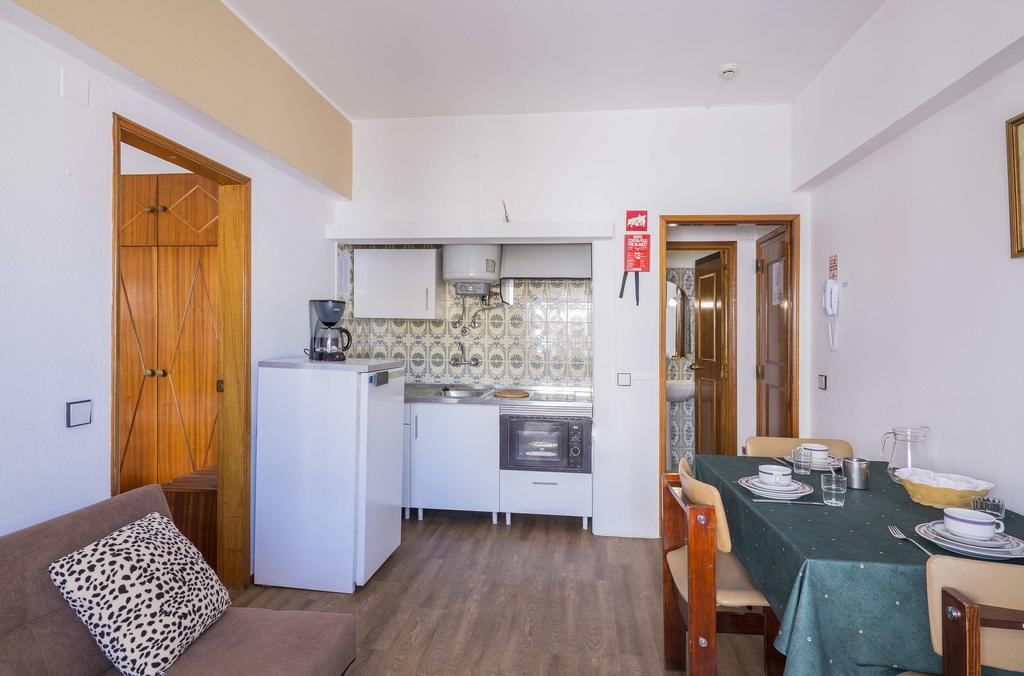 Rosamar Apartamentos Armação de Pêra الغرفة الصورة